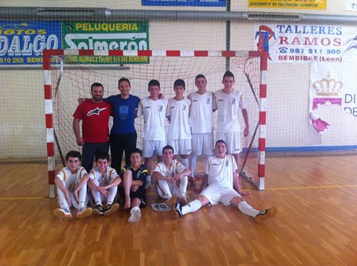 Foto de El Cadete Masculino IES Padre Sarmiento gana el campeonato interzonas de fútbol-sala